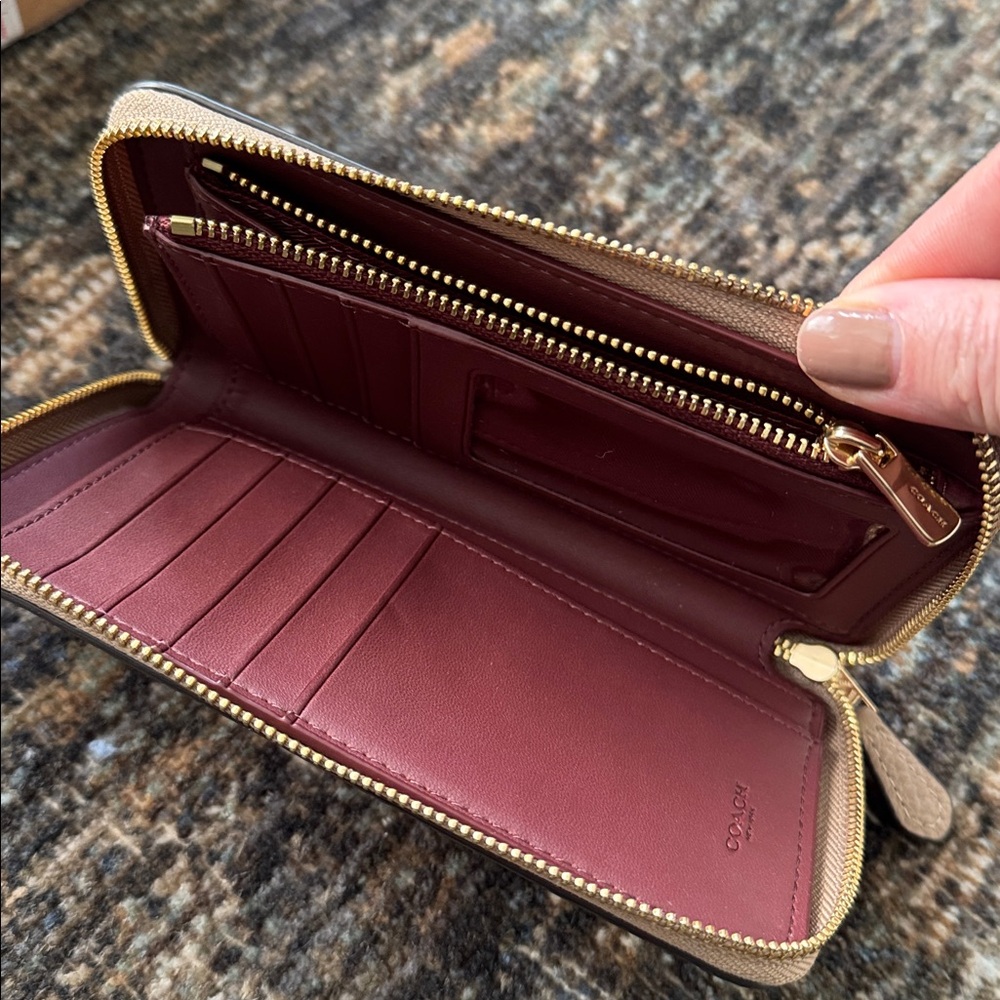 Coach Zip Around Wallet - Picture 4 of 4